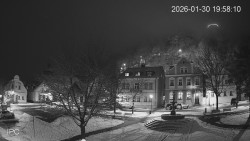 Náměstí, Hrad a Trůba