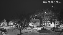 Náměstí, Hrad a Trůba