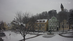 Náměstí, Hrad a Trůba