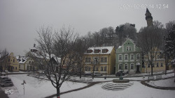 Náměstí, Hrad a Trůba