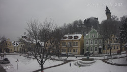 Náměstí, Hrad a Trůba