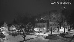 Náměstí, Hrad a Trůba