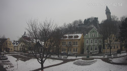 Náměstí, Hrad a Trůba