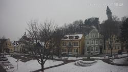 Náměstí, Hrad a Trůba