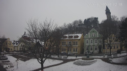 Náměstí, Hrad a Trůba