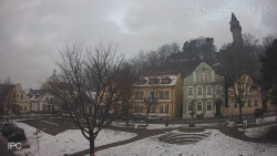 Náměstí, Hrad a Trůba