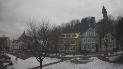 Náměstí, Hrad a Trůba