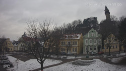 Náměstí, Hrad a Trůba