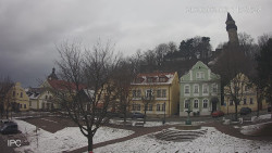 Náměstí, Hrad a Trůba