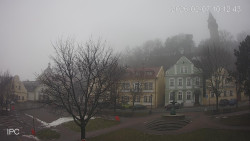 Náměstí, Hrad a Trůba