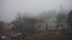 Náměstí, Hrad a Trůba