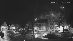 Náměstí, Hrad a Trůba