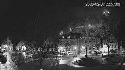 Náměstí, Hrad a Trůba