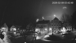 Náměstí, Hrad a Trůba