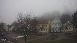 Náměstí, Hrad a Trůba