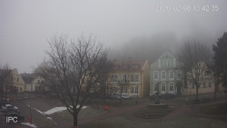 Náměstí, Hrad a Trůba