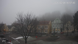 Náměstí, Hrad a Trůba