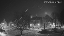 Náměstí, Hrad a Trůba