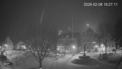 Náměstí, Hrad a Trůba