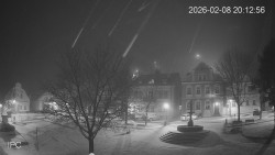 Náměstí, Hrad a Trůba