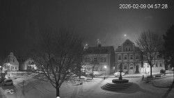 Náměstí, Hrad a Trůba