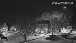 Náměstí, Hrad a Trůba