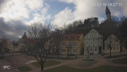 Náměstí, Hrad a Trůba