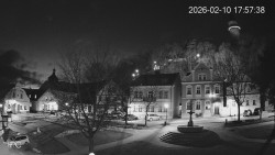 Náměstí, Hrad a Trůba