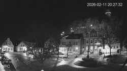 Náměstí, Hrad a Trůba