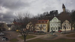 Náměstí, Hrad a Trůba