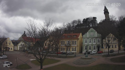 Náměstí, Hrad a Trůba