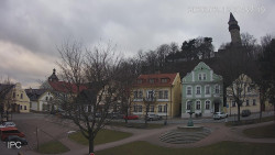 Náměstí, Hrad a Trůba