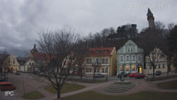 Náměstí, Hrad a Trůba