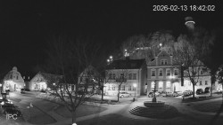 Náměstí, Hrad a Trůba