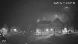 Náměstí, Hrad a Trůba