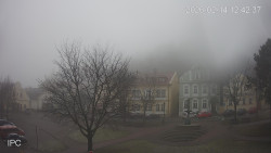 Náměstí, Hrad a Trůba