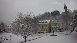 Náměstí, Hrad a Trůba