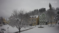 Náměstí, Hrad a Trůba