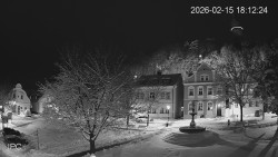 Náměstí, Hrad a Trůba