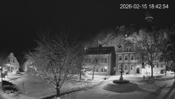 Náměstí, Hrad a Trůba