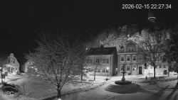 Náměstí, Hrad a Trůba