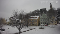 Náměstí, Hrad a Trůba