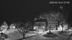 Náměstí, Hrad a Trůba