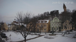 Náměstí, Hrad a Trůba