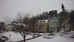 Náměstí, Hrad a Trůba