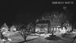 Náměstí, Hrad a Trůba