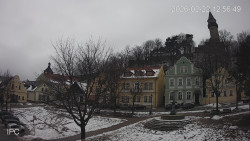 Náměstí, Hrad a Trůba