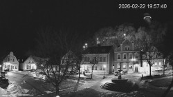 Náměstí, Hrad a Trůba