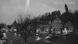 Náměstí, Hrad a Trůba