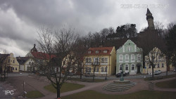 Náměstí, Hrad a Trůba